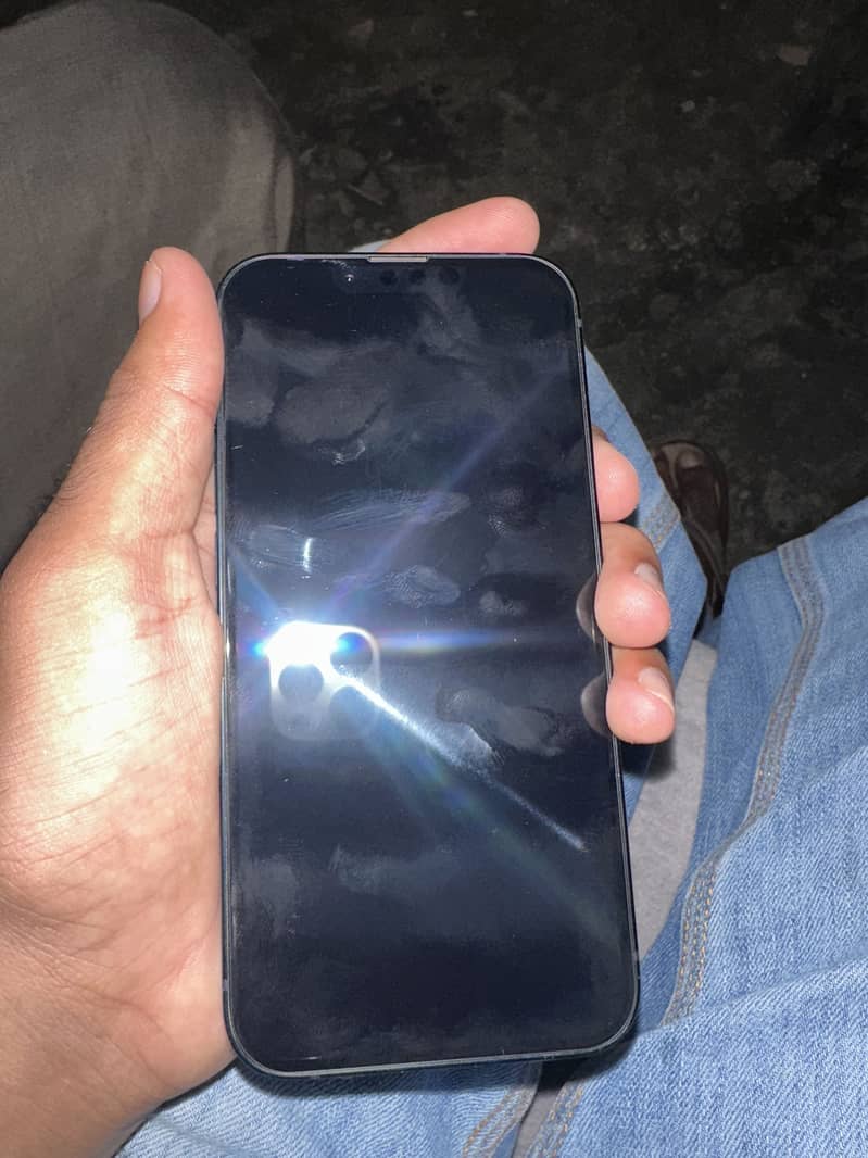 Apple iPhone 14 3