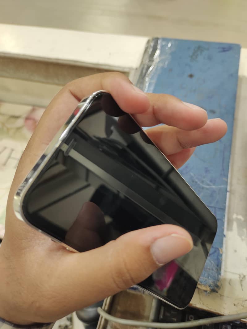 Apple iPhone 12 Pro 1