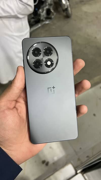 One plus 13r 16/512gb pta approved full box
