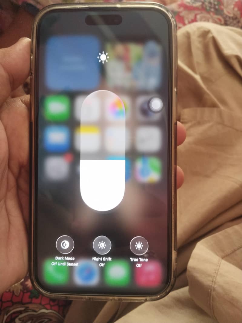 Apple iPhone 14 Pro Max 17