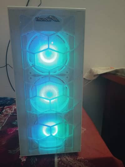 Ryzen 3600 + Rx 580 8gb + 16gb ddr4 3200mhz