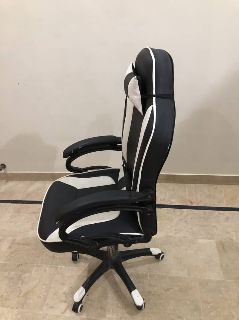 Chair 4