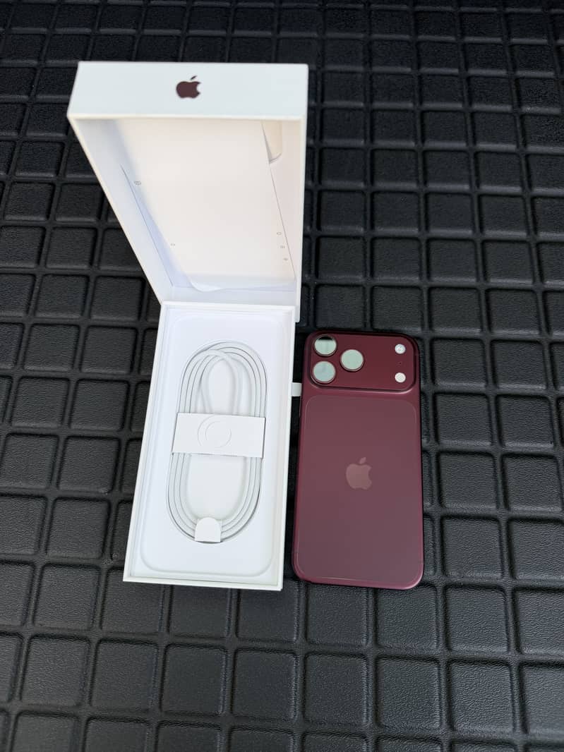 Apple iPhone 18 Pro Max 1