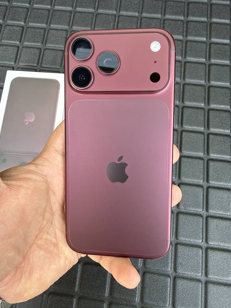 Apple iPhone 18 Pro Max 2