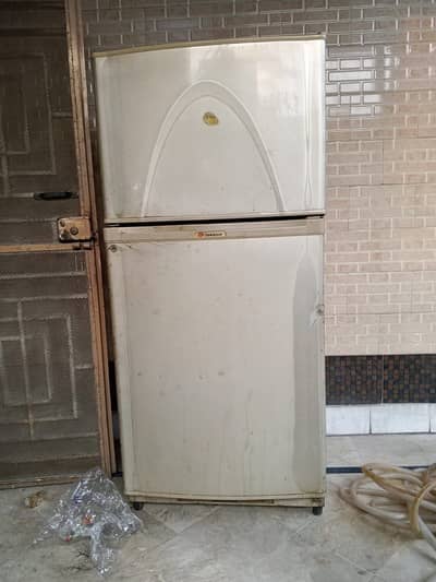 Dawlance full size refrigerator