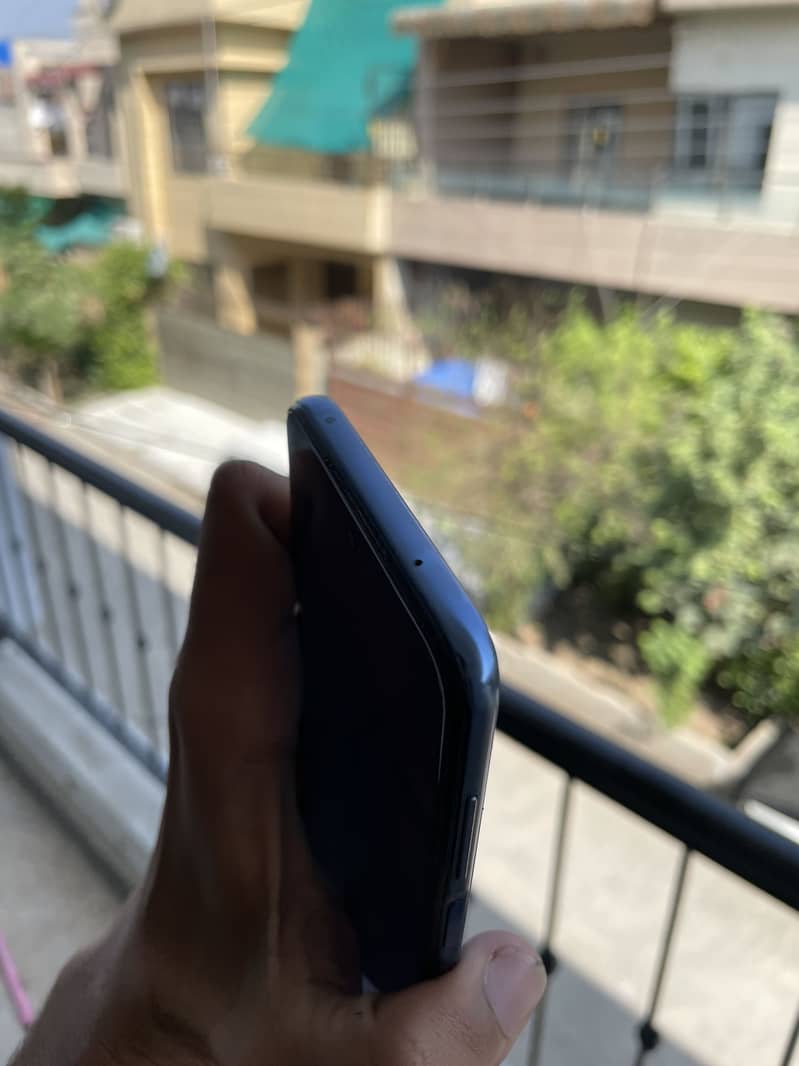 Xiaomi Redmi Note 9 Pro 4