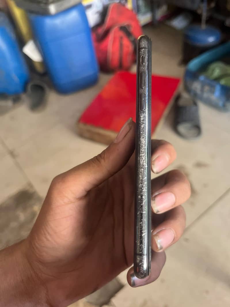 Apple iPhone X 1