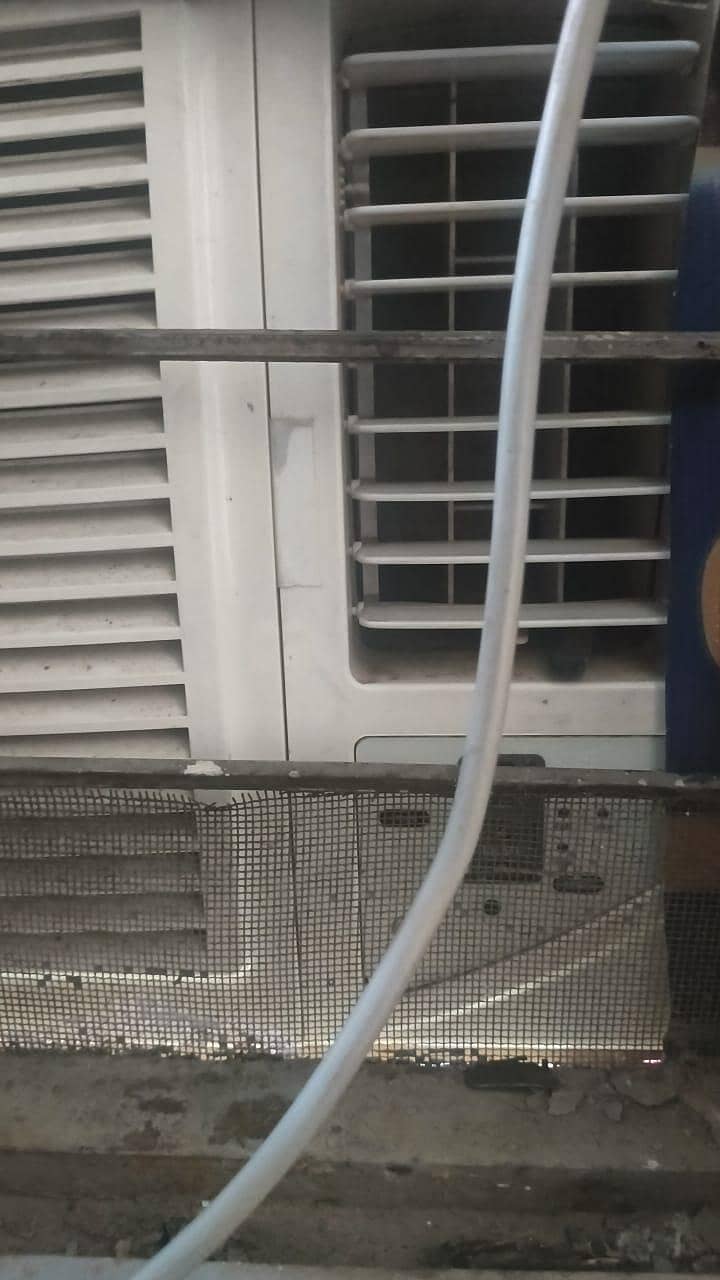 Window AC 1