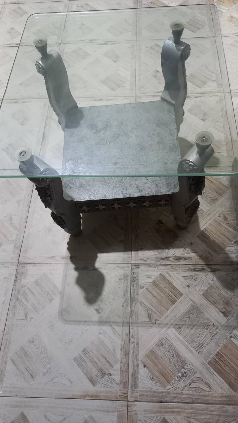 dressing table,iron stand,2 tables 7