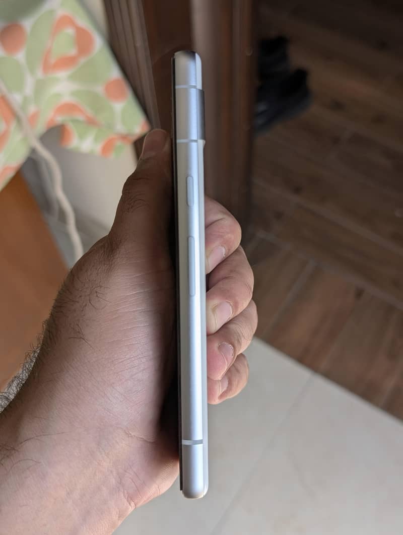 Google Pixel 7a 3