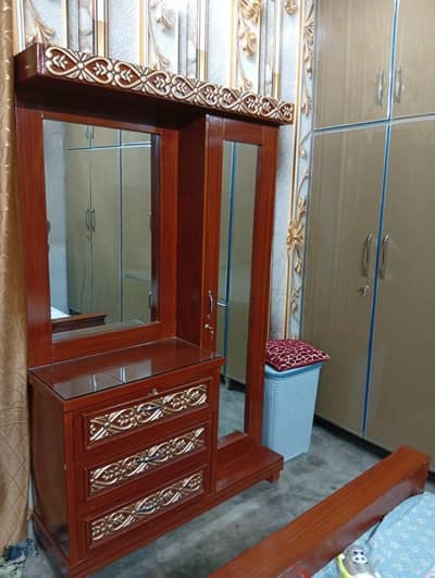 Dressing lasani wood