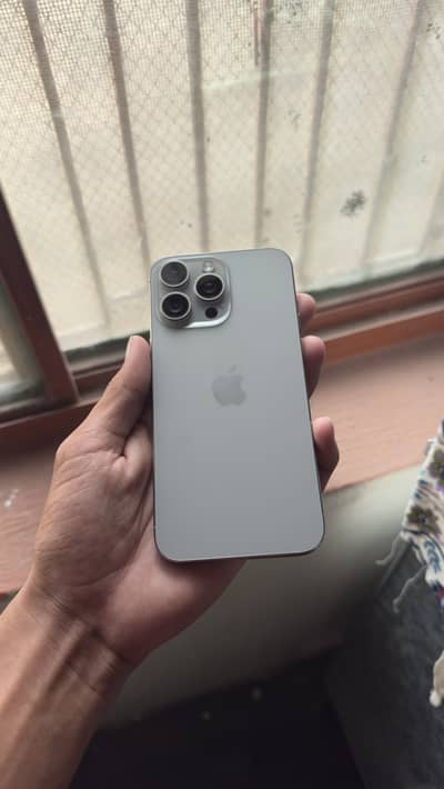 iPhone 15 pro max iCloud
