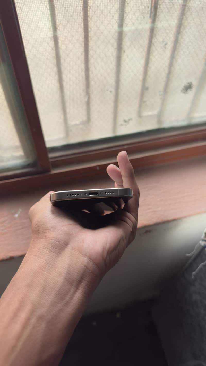 iPhone 15 pro max iCloud 5