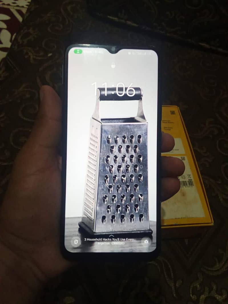 Realme C25 4