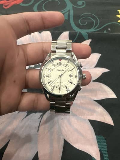 Stainless steel watch with having a date