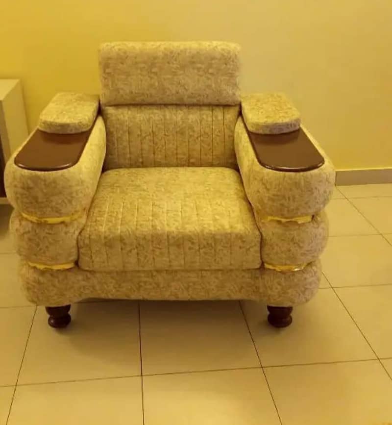 7 seaters sofa 2