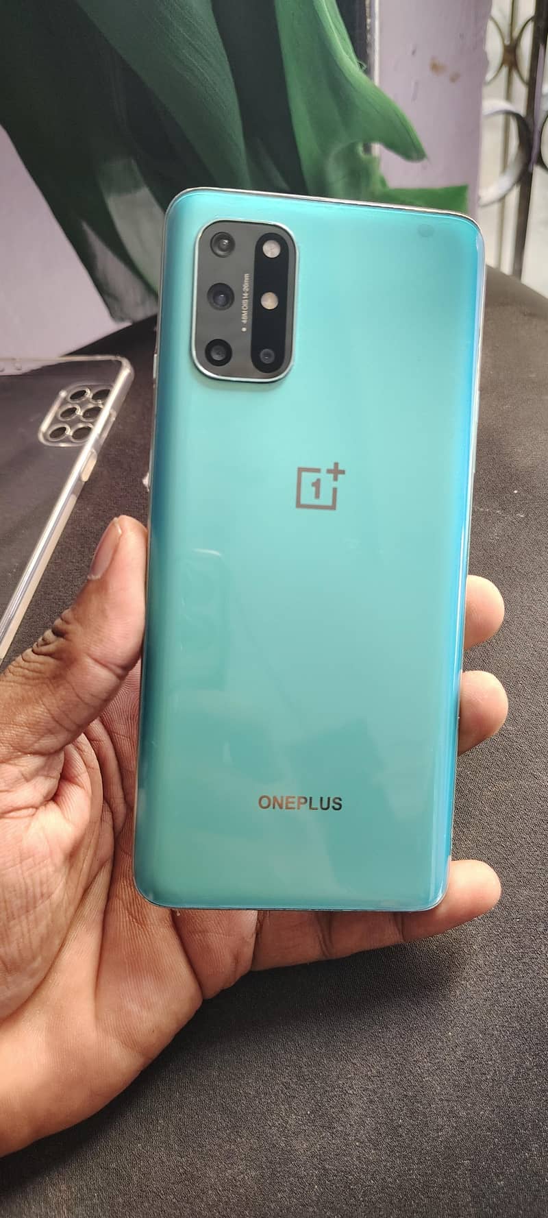 One Plus 8T 6