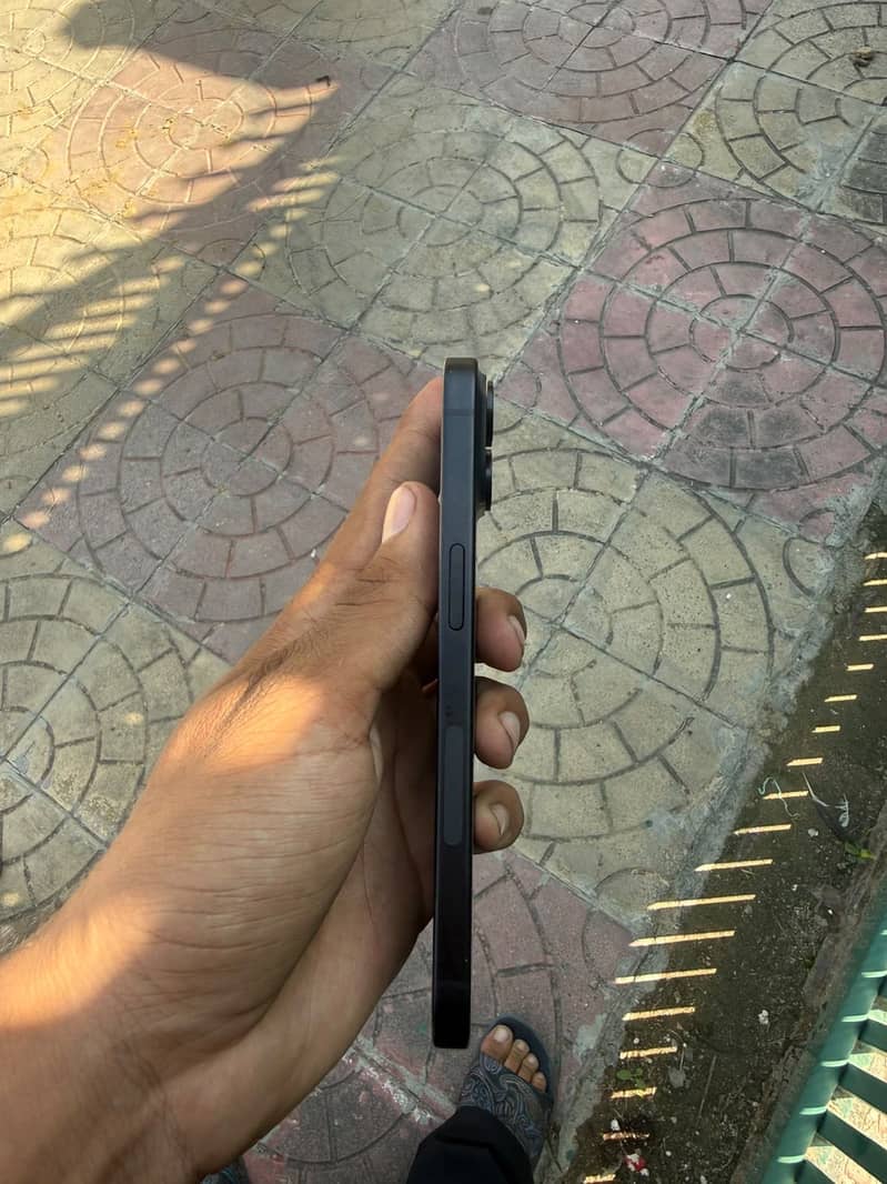 Apple iPhone 15 1