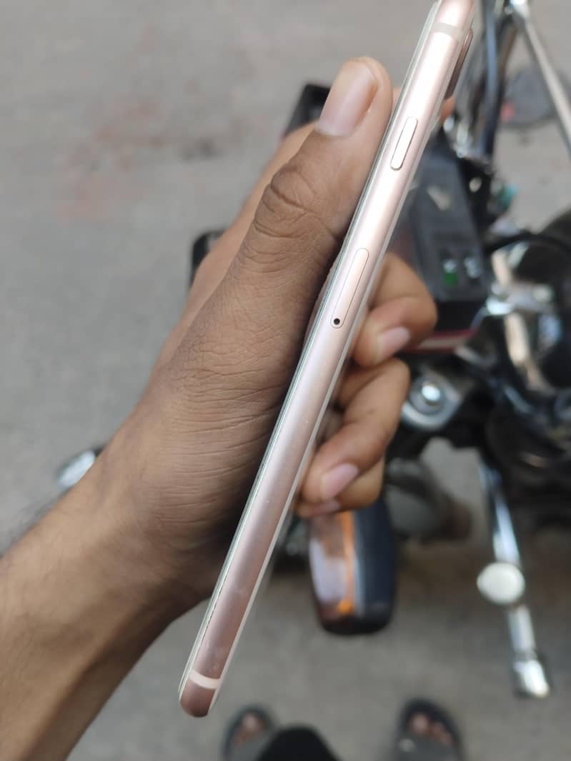 iphone 8 plus 4