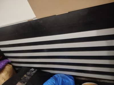 Bed used king size