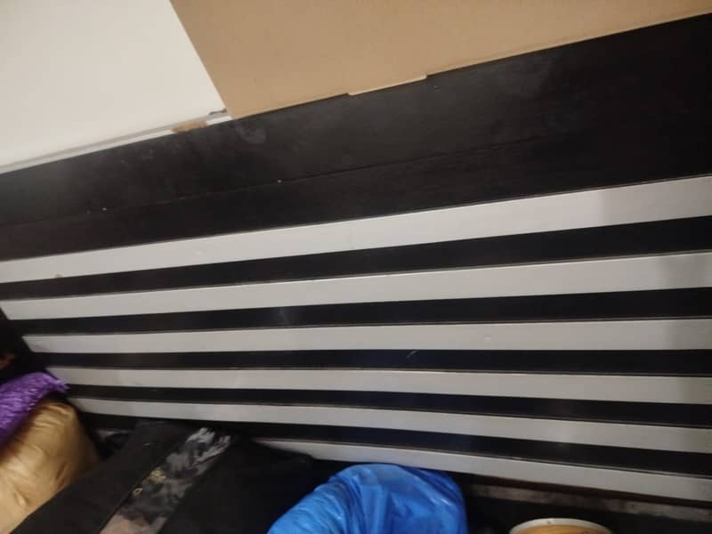 Bed used king size 0