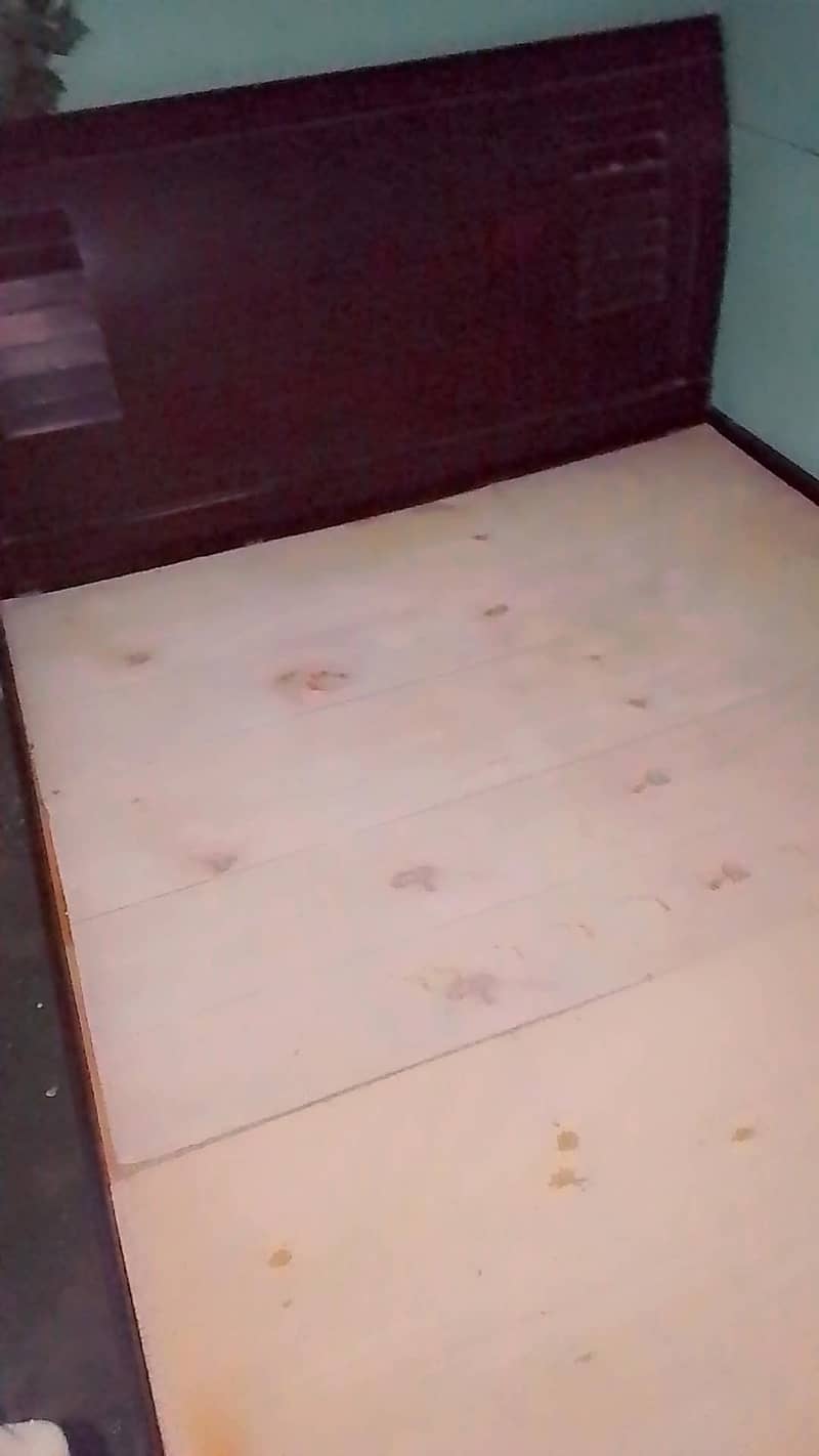 Bed with Metress 4