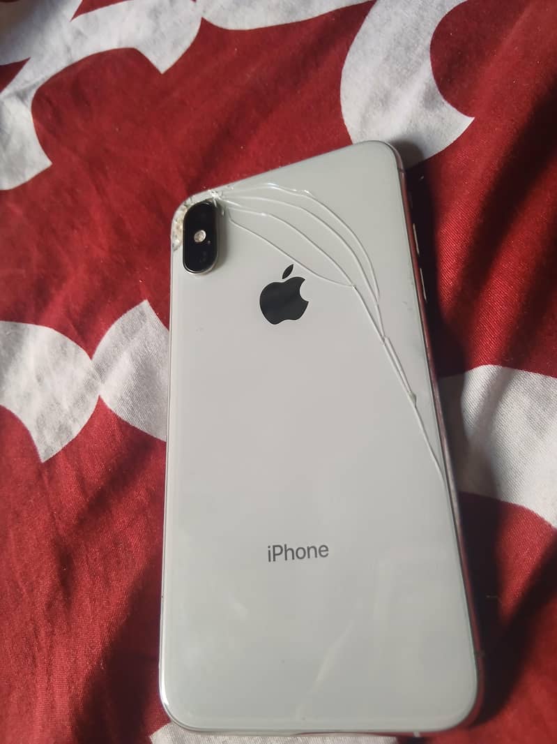 Apple iPhone XS 1