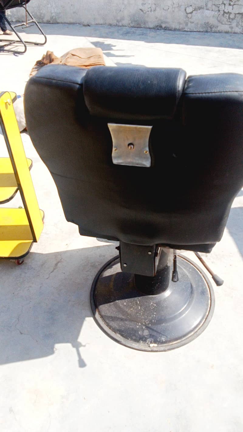 2 Saloon Chairs 1