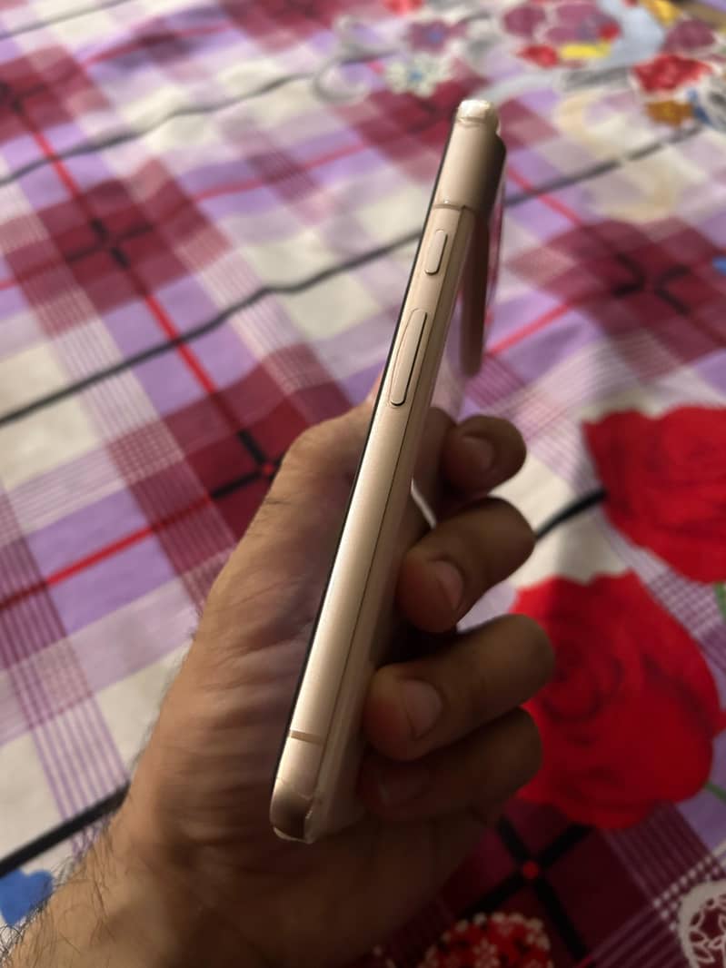 Google Pixel 8 3