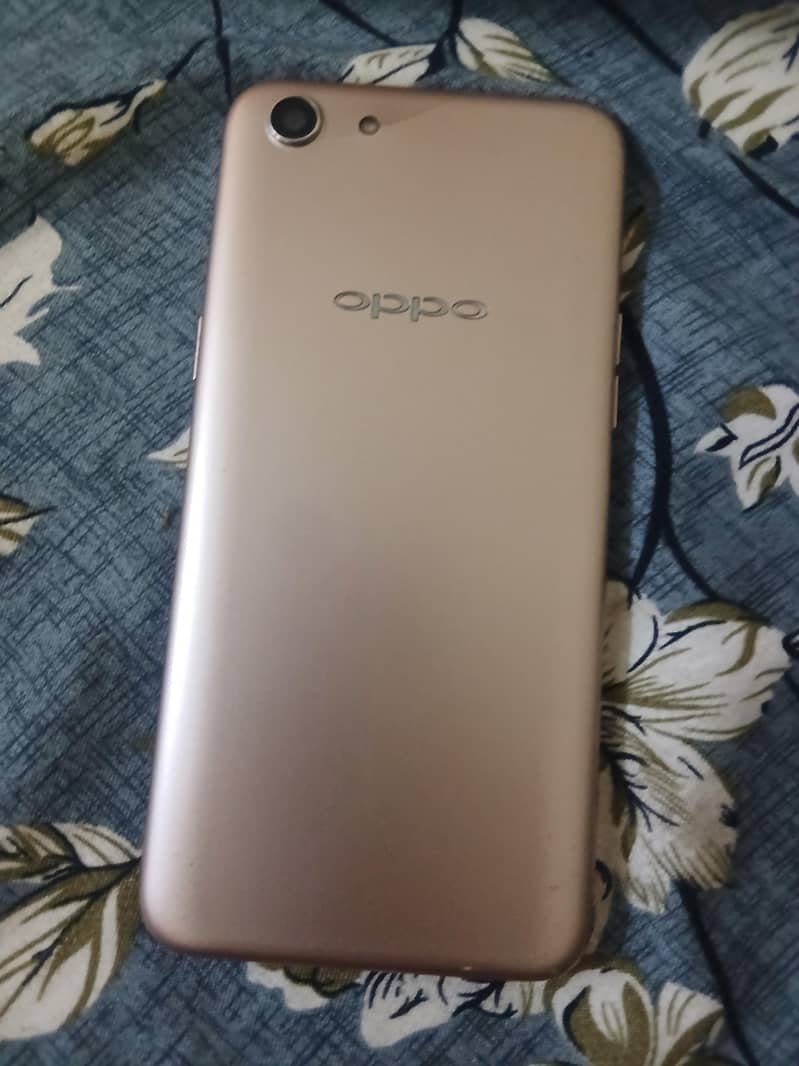 OPPO A83 1