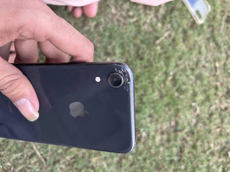 Apple iPhone XR 2