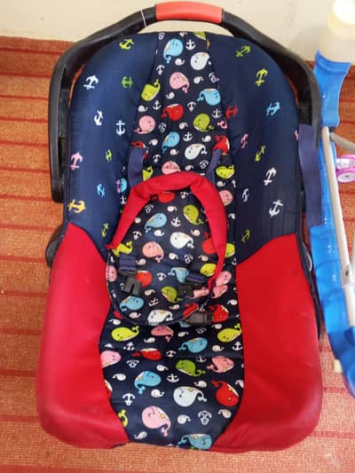 twin 1 walkerr,fold up seat. cot baby