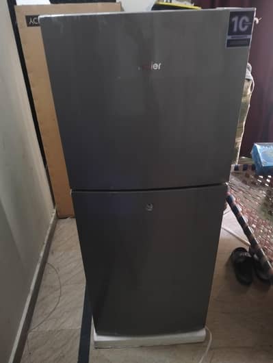 Haier fridge hrf-246epb/epi model