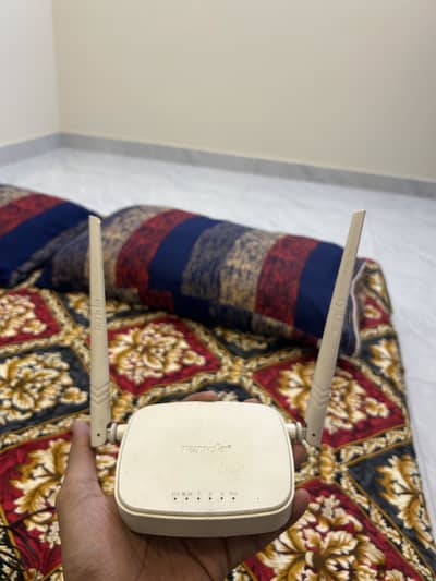 Tenda WiFi Modem/Router with Internet Cable