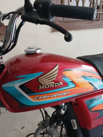 HONDA CD 70 2027 New Sticker Updated Model , Zero Meter