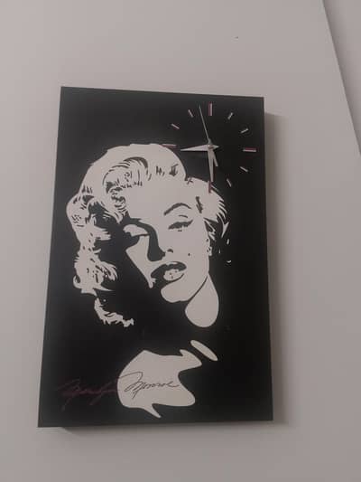 Marilyn Monroe Art Wall Clock - Vintage pop art canvas