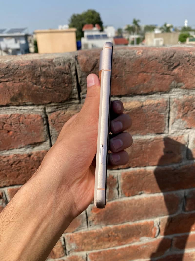 Google Pixel 8 3