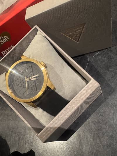 Guess men watch