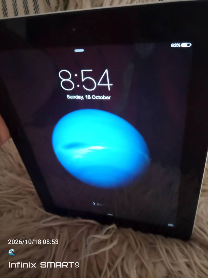 ipad good condition working all okk 1
