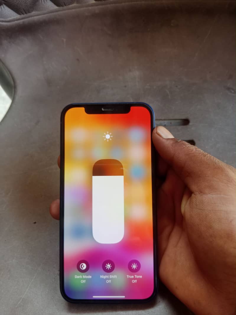 Apple iPhone 12 2