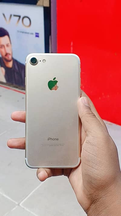 Apple iPhone 7