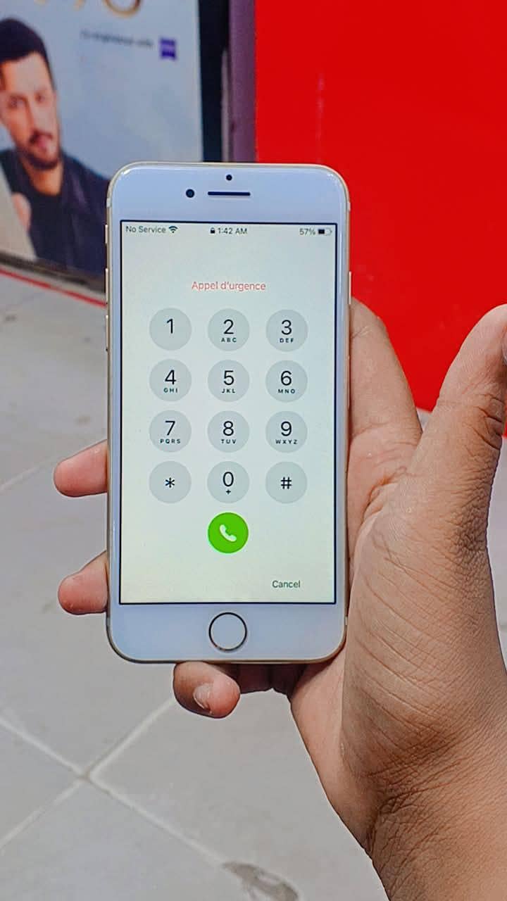 Apple iPhone 7 1