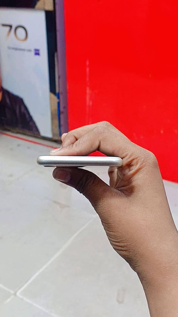 Apple iPhone 7 5