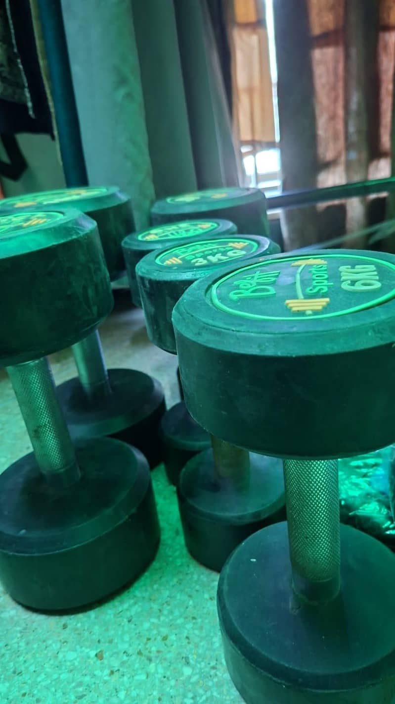 gym weights,bar,stool,plates 6