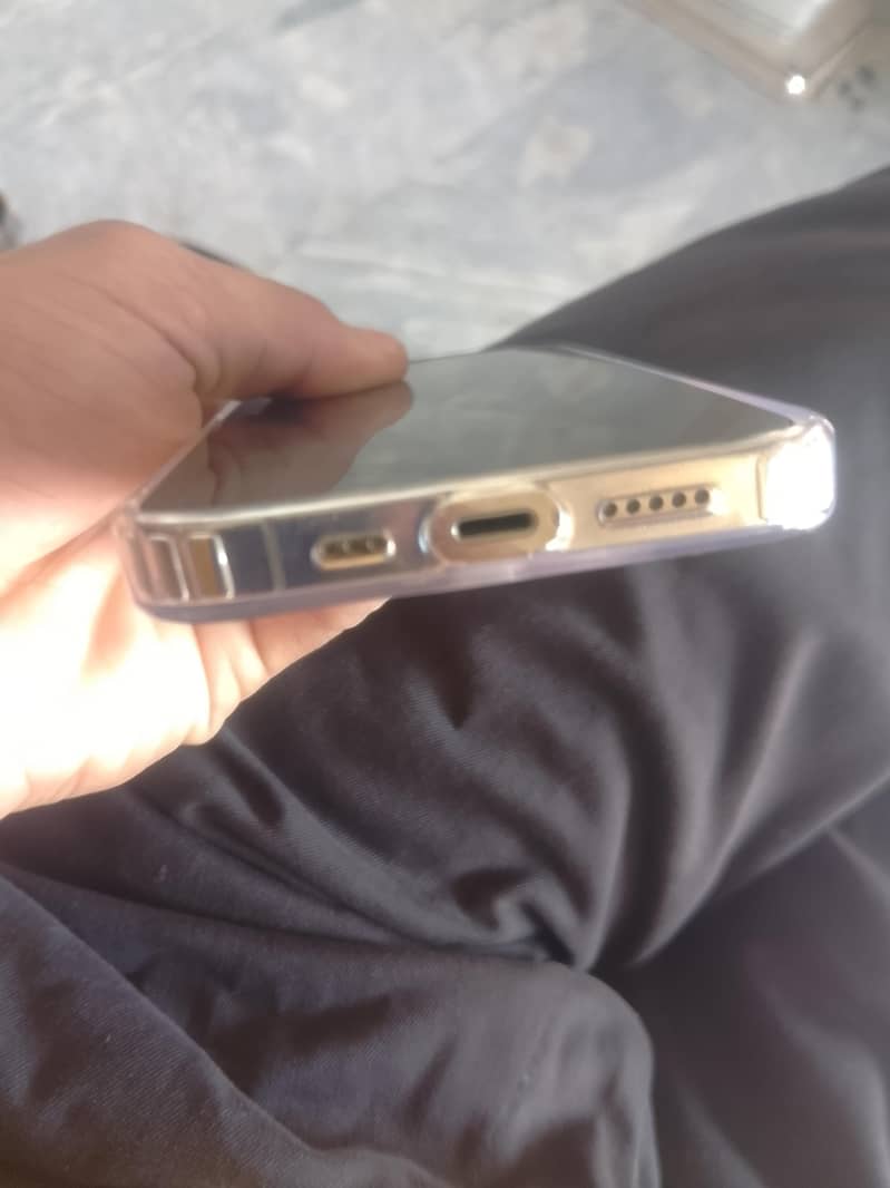 Apple iPhone 12 Pro 2