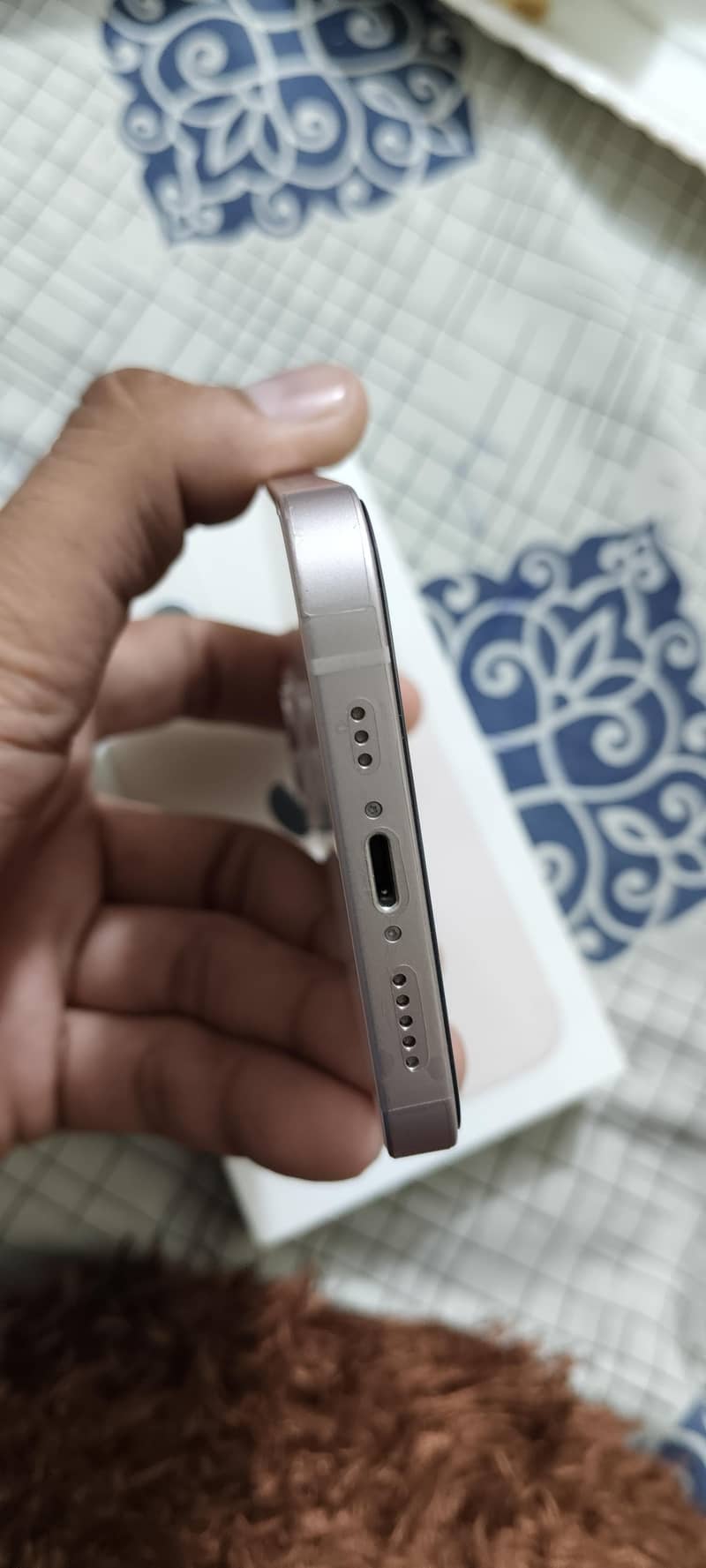 Apple iPhone 13 6