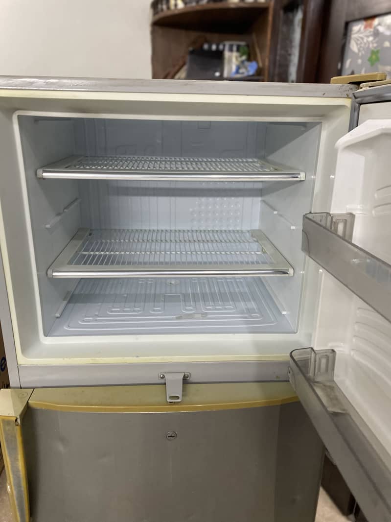 Refrigetor 1