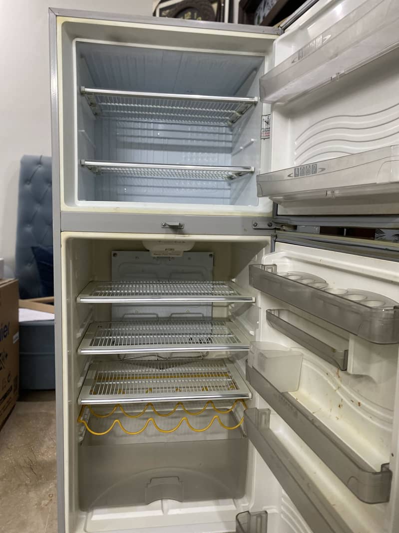 Refrigetor 4