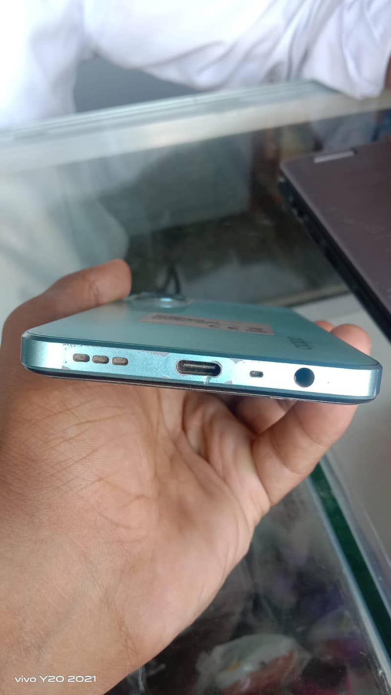 OPPO A78 1