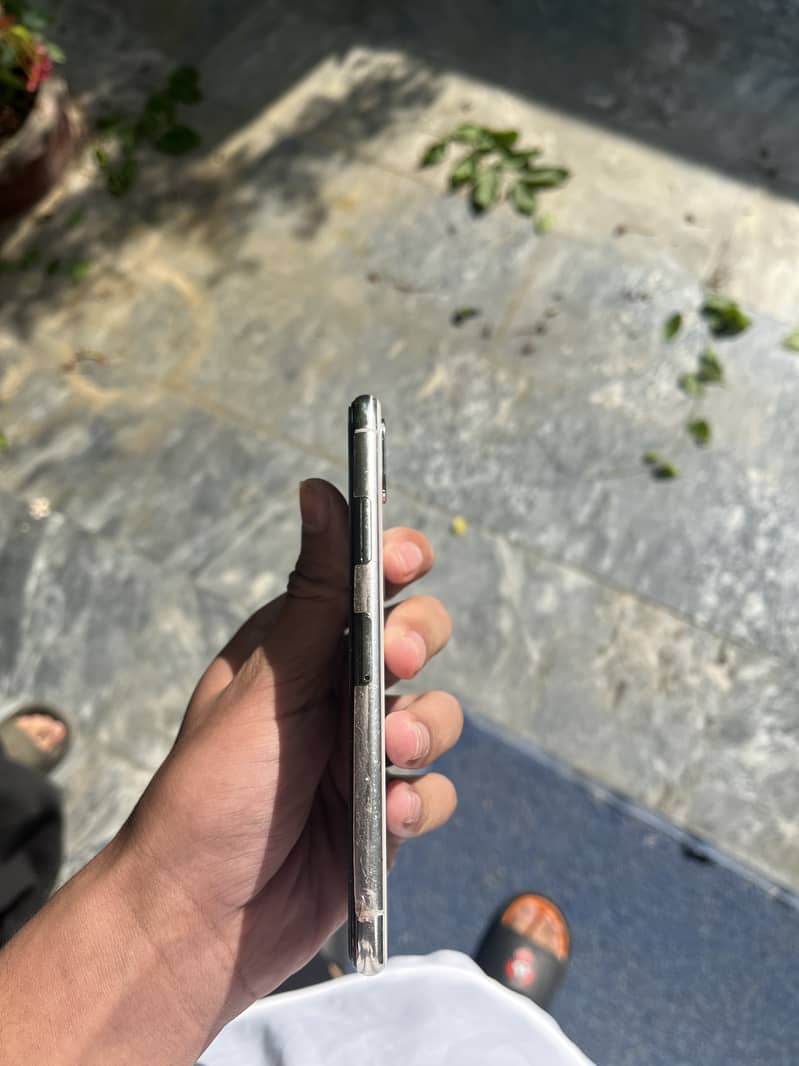 Apple iPhone X 1